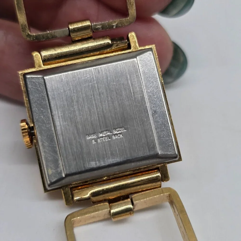 1960s Timex Gold-Tone Square Link Womens Watch Quartz Black Dial Wind Up - Picture 9 of 13